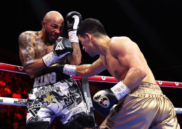 Dmitry-Bivol-vs-Lyndon-Arthur_GettyImages-1877886602-770x549